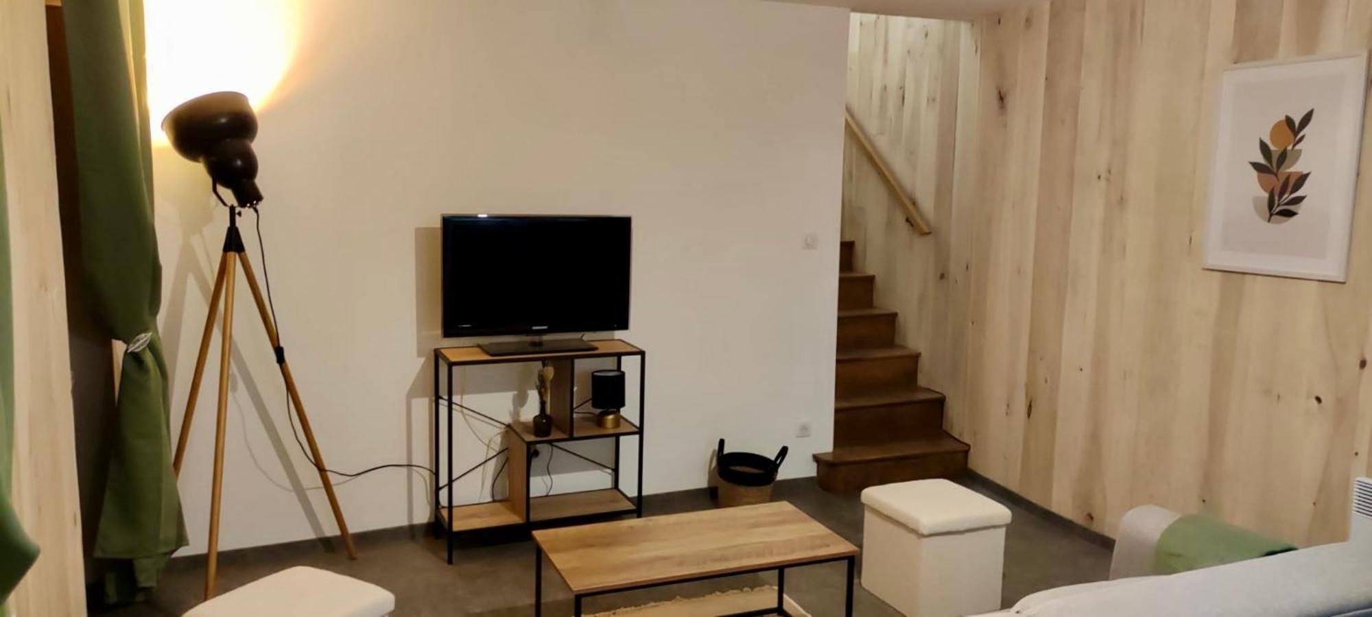 Appartement 2 Chambres Avec Wifi Centre De Descartes Ngoại thất bức ảnh