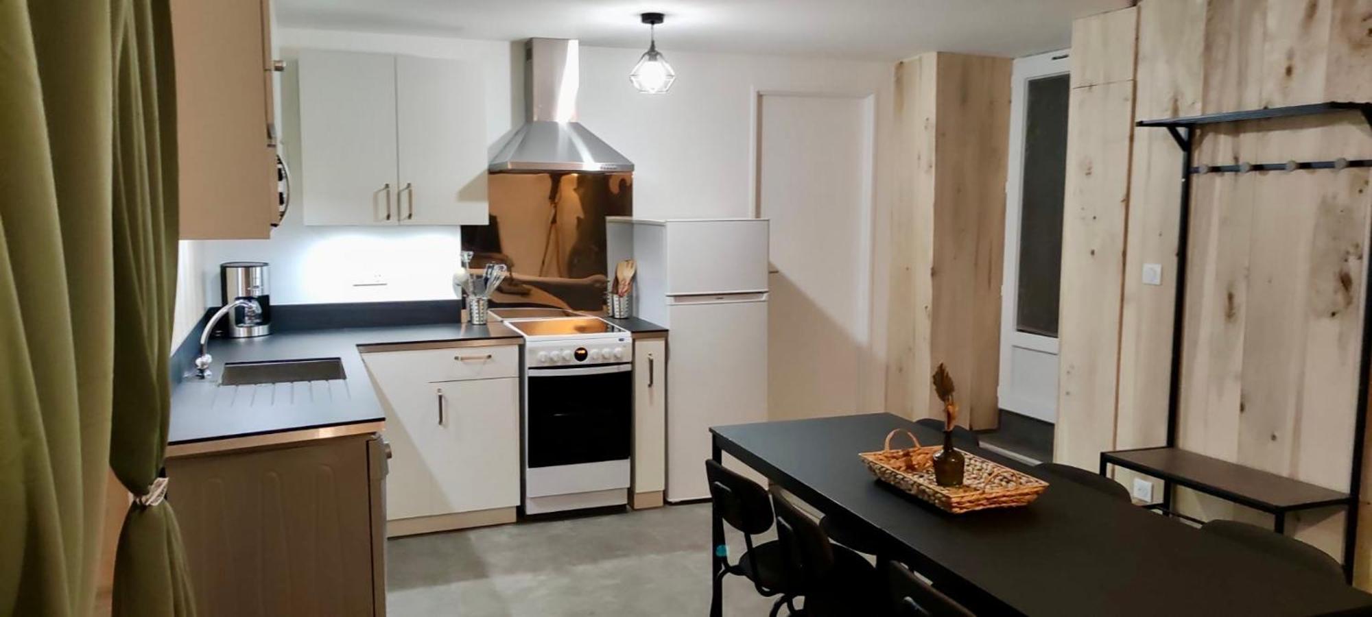 Appartement 2 Chambres Avec Wifi Centre De Descartes Ngoại thất bức ảnh