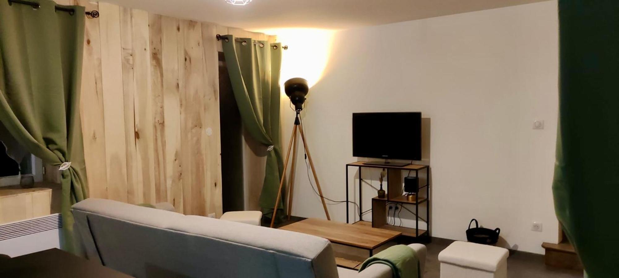 Appartement 2 Chambres Avec Wifi Centre De Descartes Ngoại thất bức ảnh